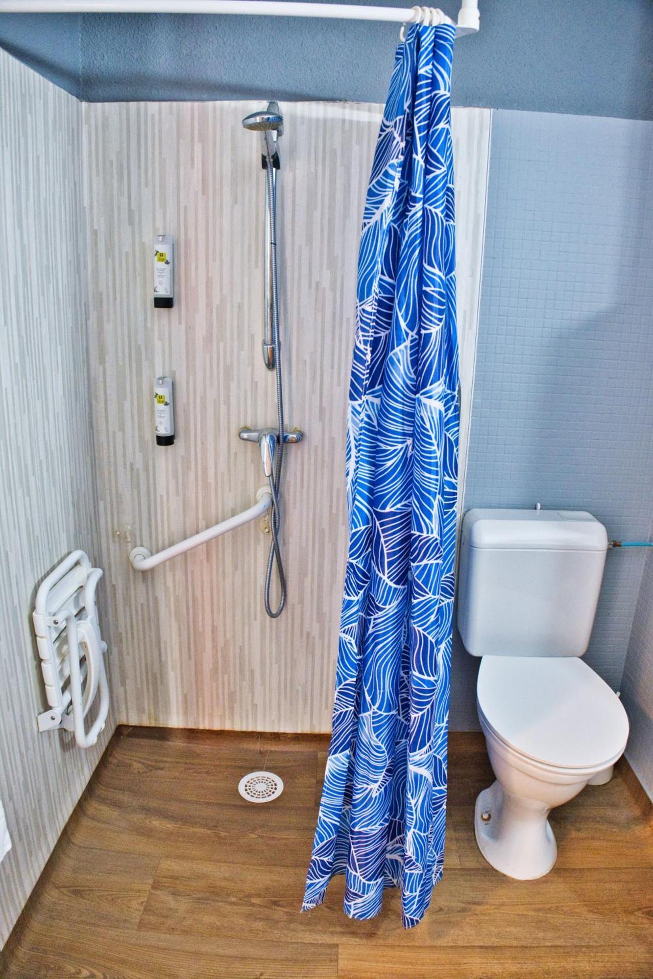 Cit'Hotel Des 2 Golfs Leucate Phòng bức ảnh