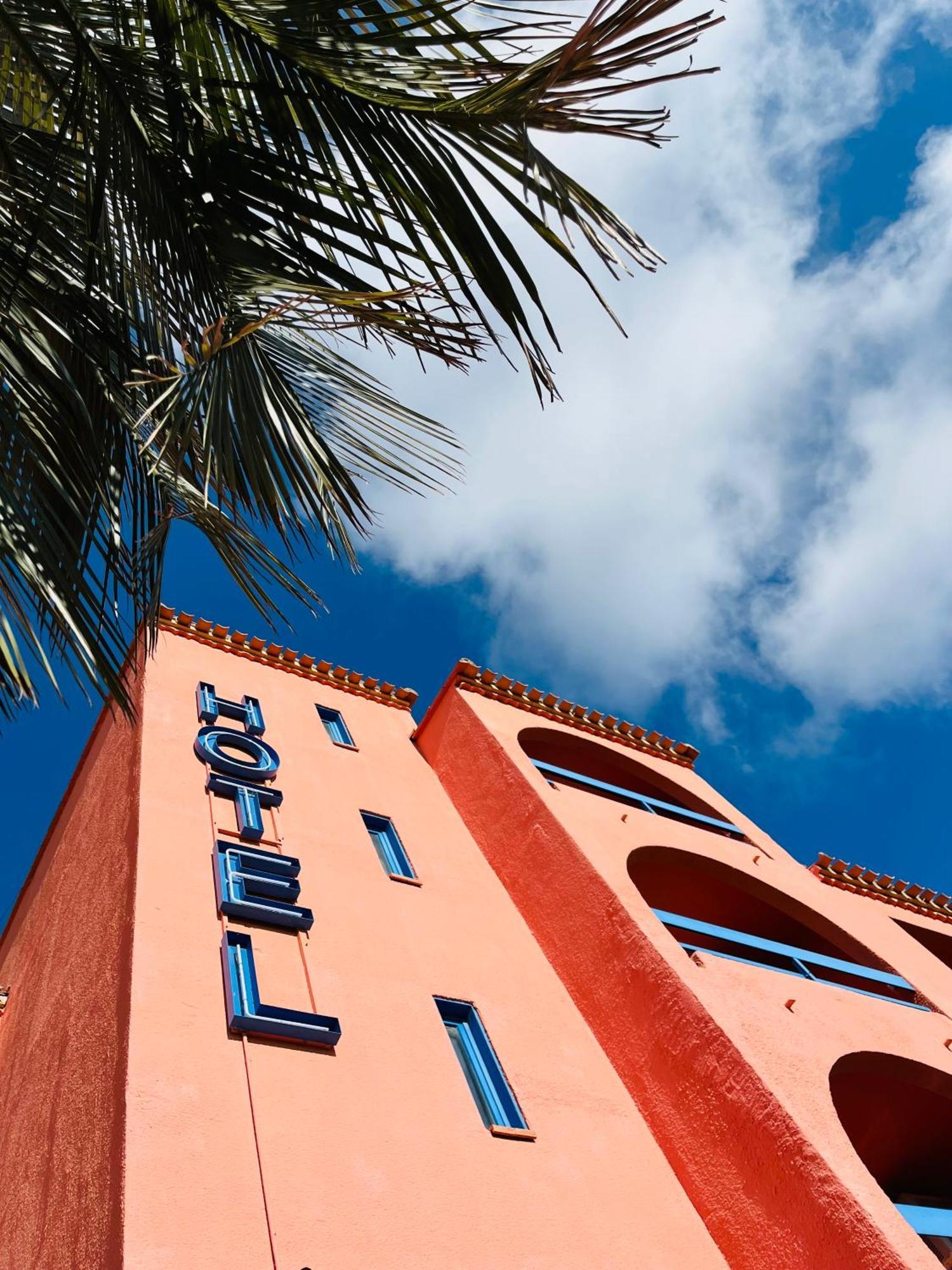 Cit'Hotel Des 2 Golfs Leucate Ngoại thất bức ảnh
